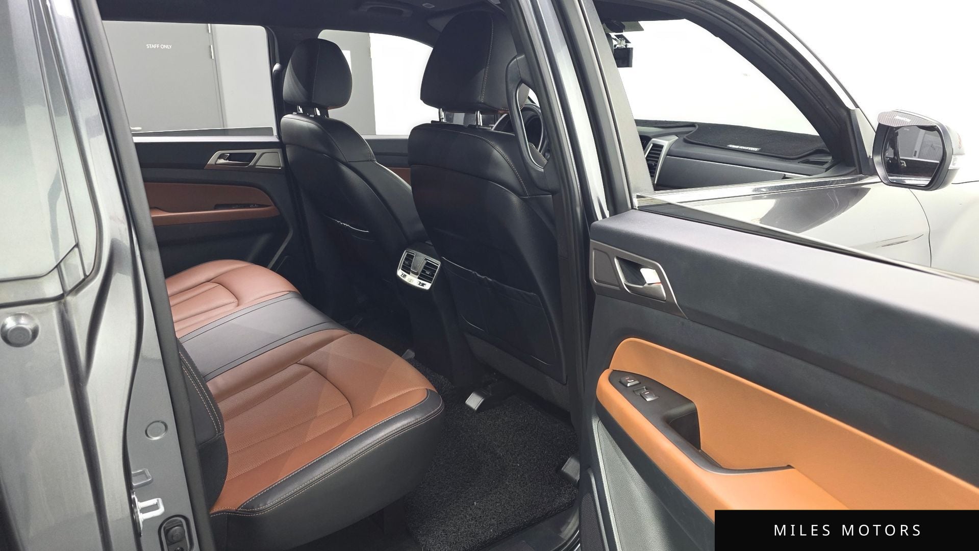 KG Mobility Rexton 2019 — миниатюра 17