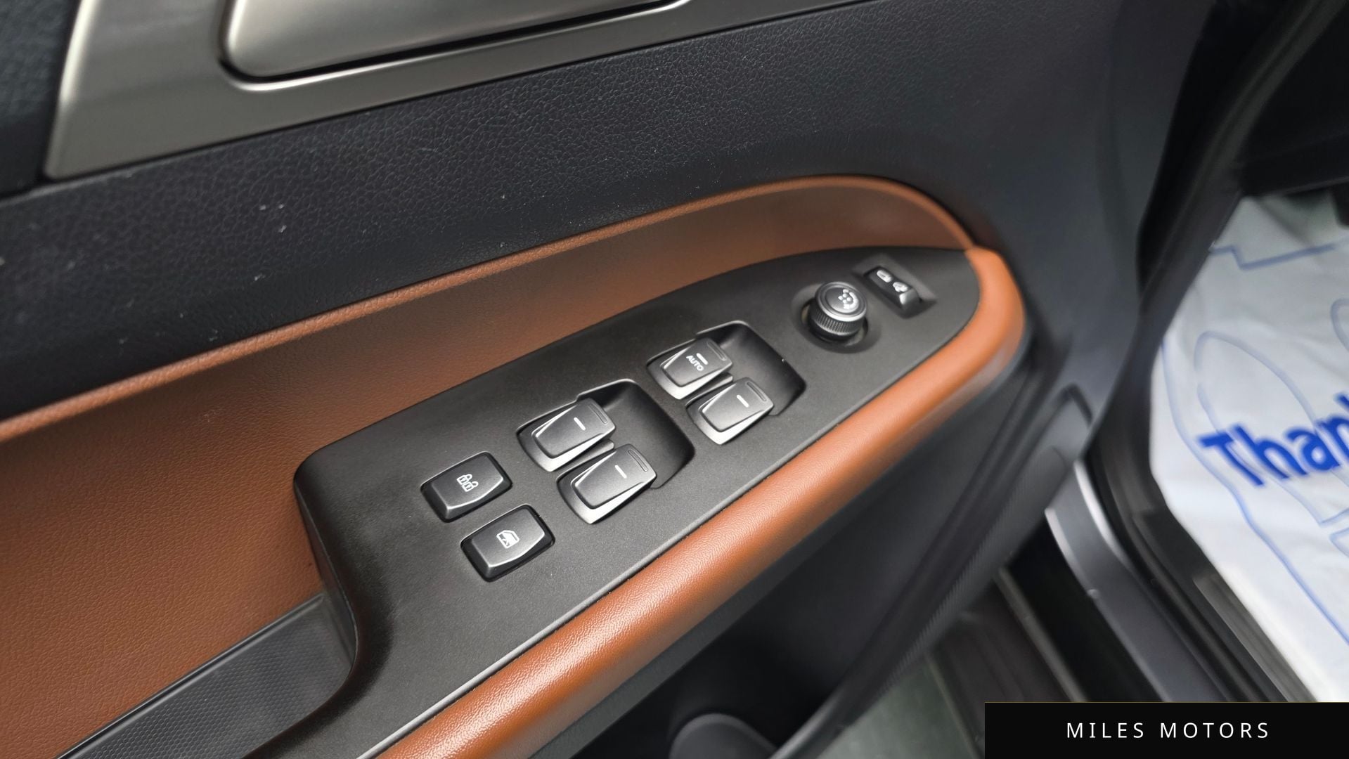 KG Mobility Rexton 2019 — миниатюра 28