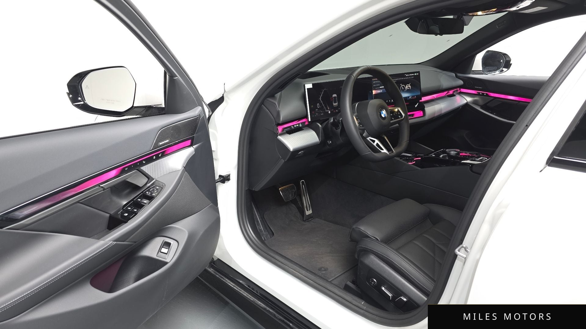 BMW 5 Series (G60) 2026 — миниатюра 12