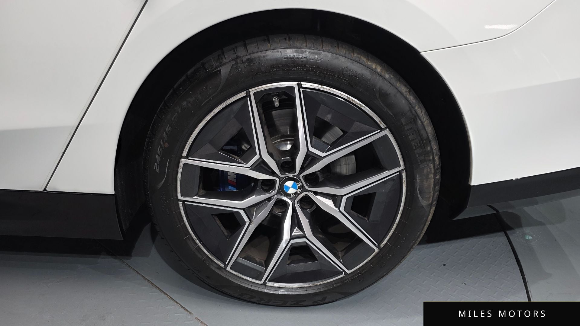 BMW 5 Series (G60) 2026 — миниатюра 6