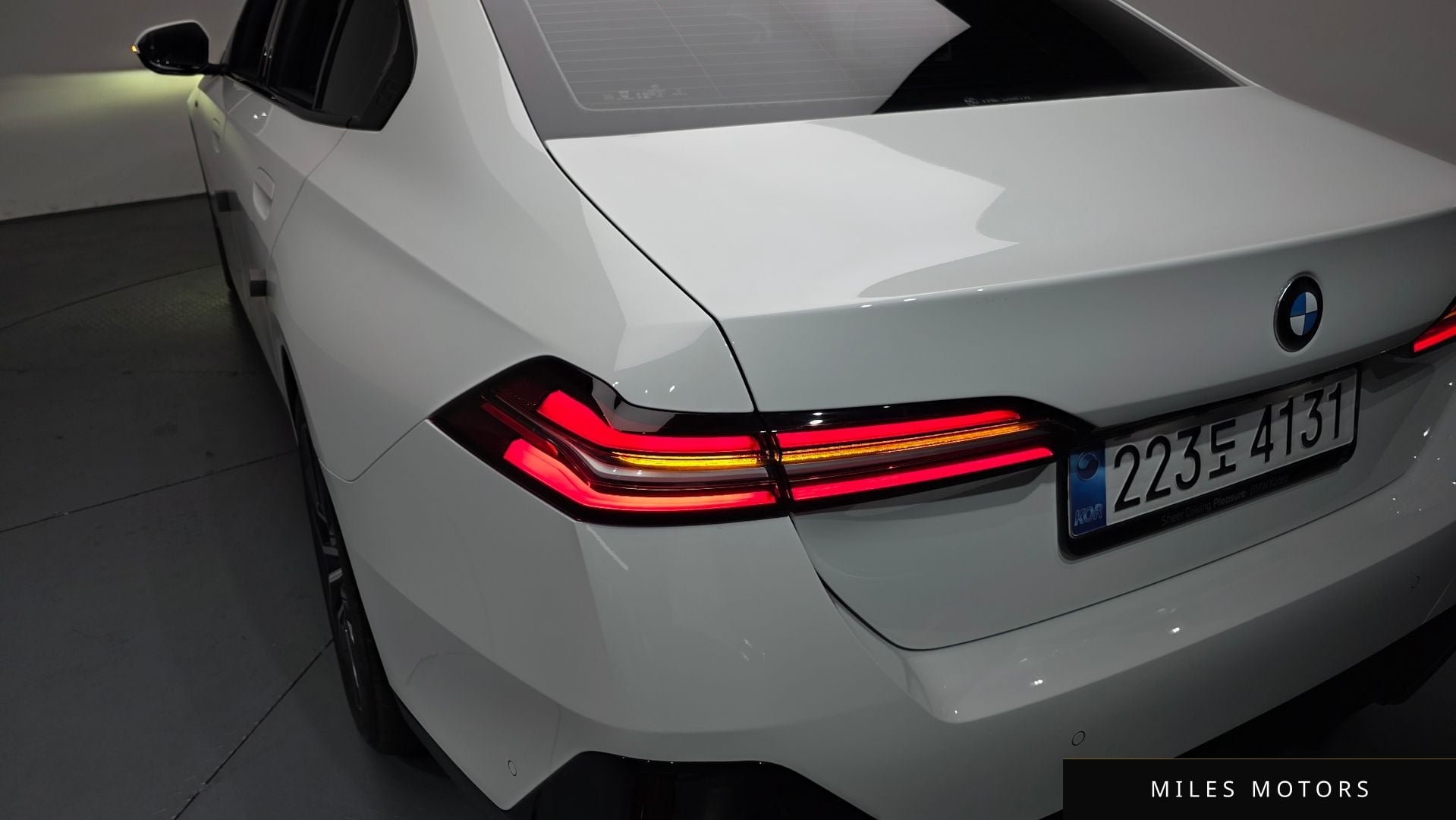 BMW 5 Series (G60) 2026 — миниатюра 8