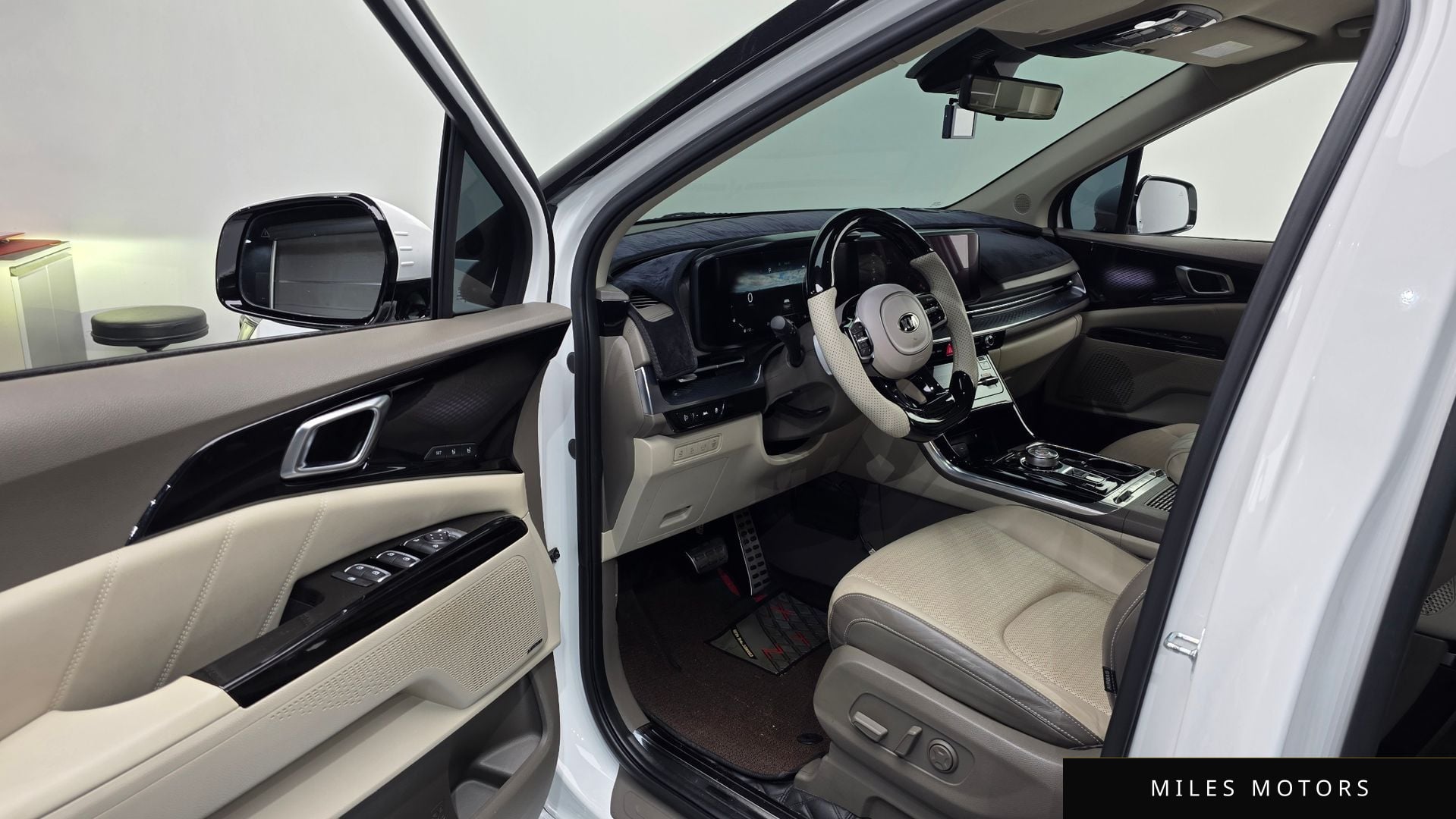 Kia Carnival 2021 — миниатюра 10