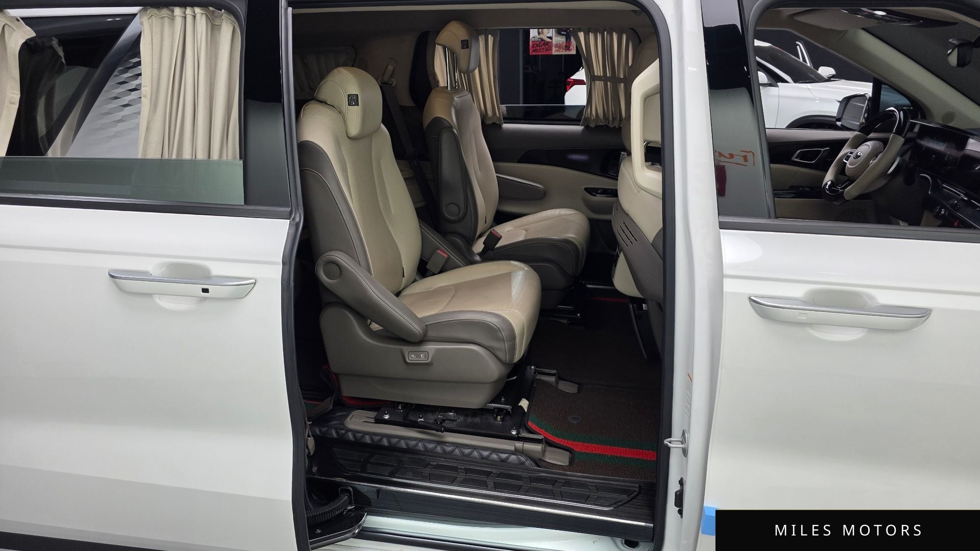 Kia Carnival 2021 — миниатюра 12