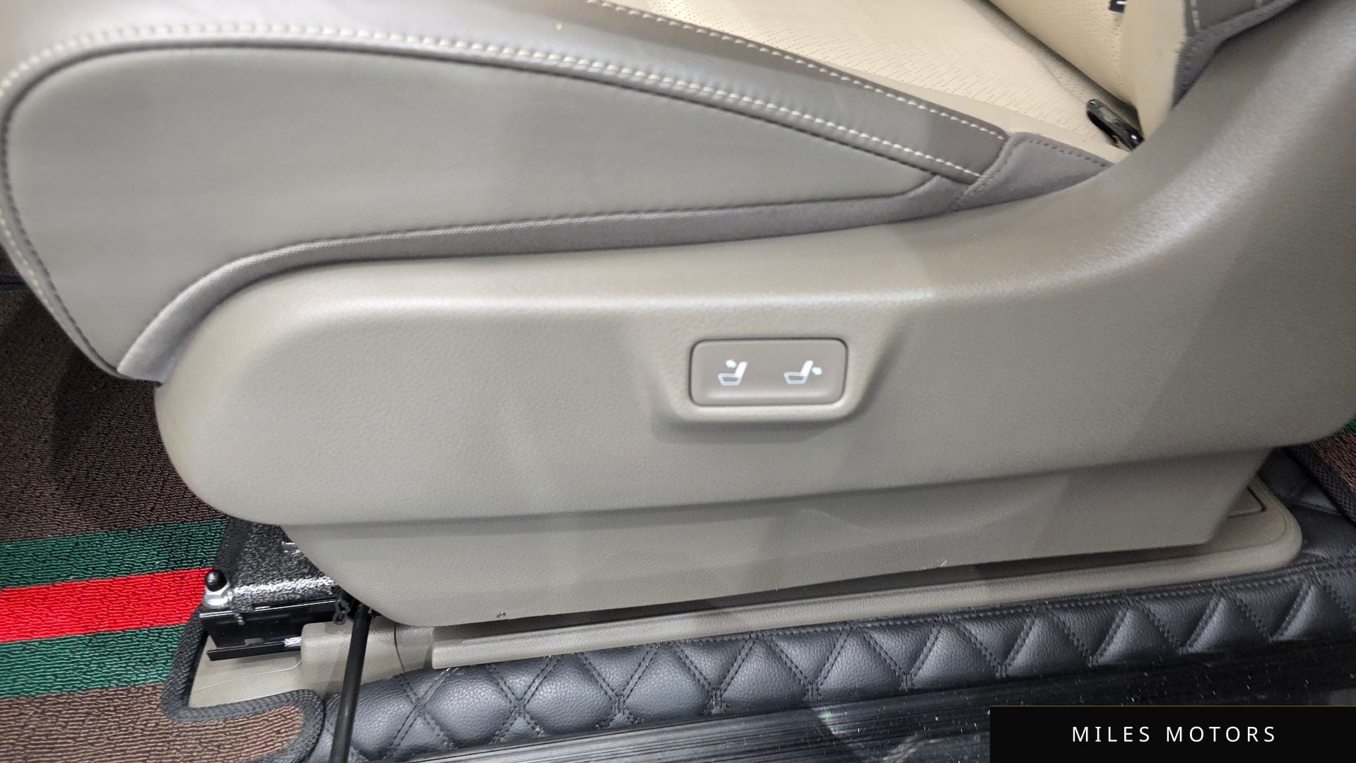Kia Carnival 2021 — миниатюра 17