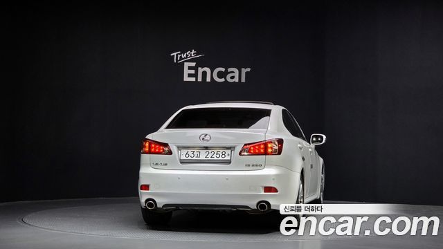 Лексус IS250 2012 — миниатюра 4