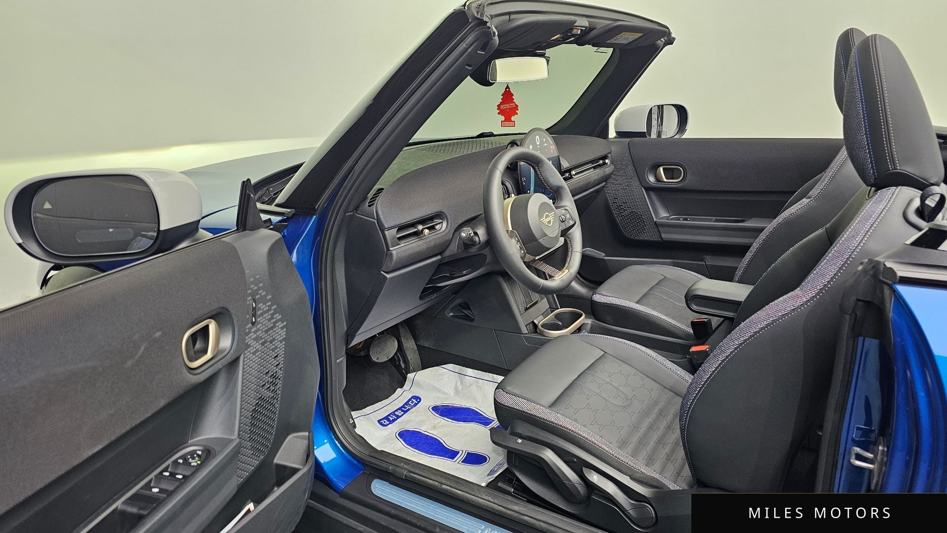 MINI Cooper Convertible 2025 — миниатюра 13