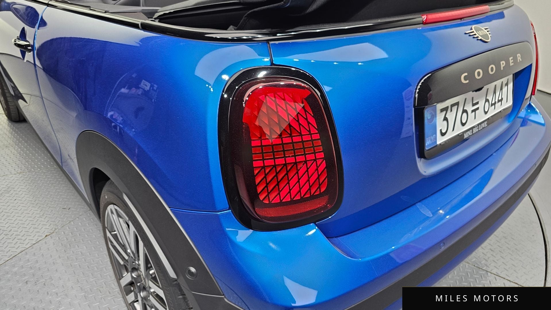 MINI Cooper Convertible 2025 — миниатюра 9