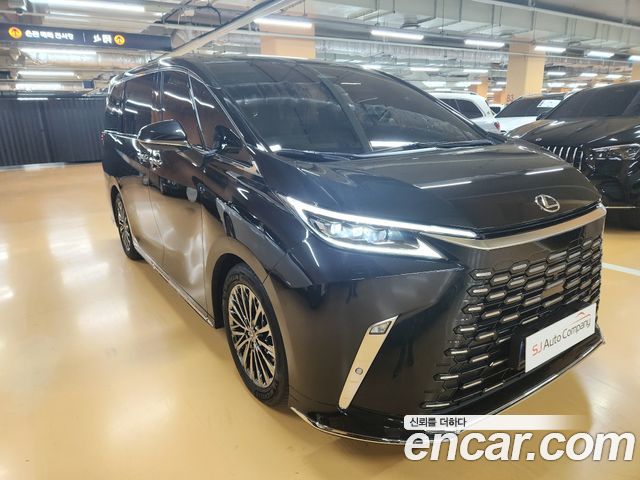 Лексус LM 2025 — миниатюра 3