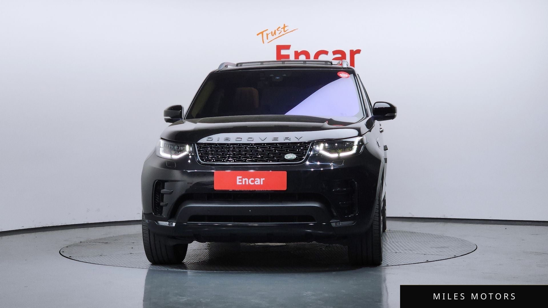 Land Rover Discovery 2018 — миниатюра 3