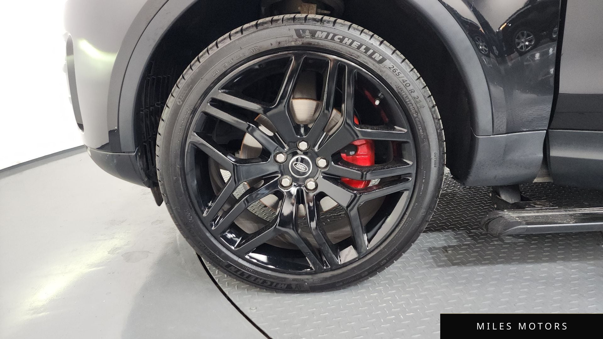 Land Rover Discovery 2018 — миниатюра 5