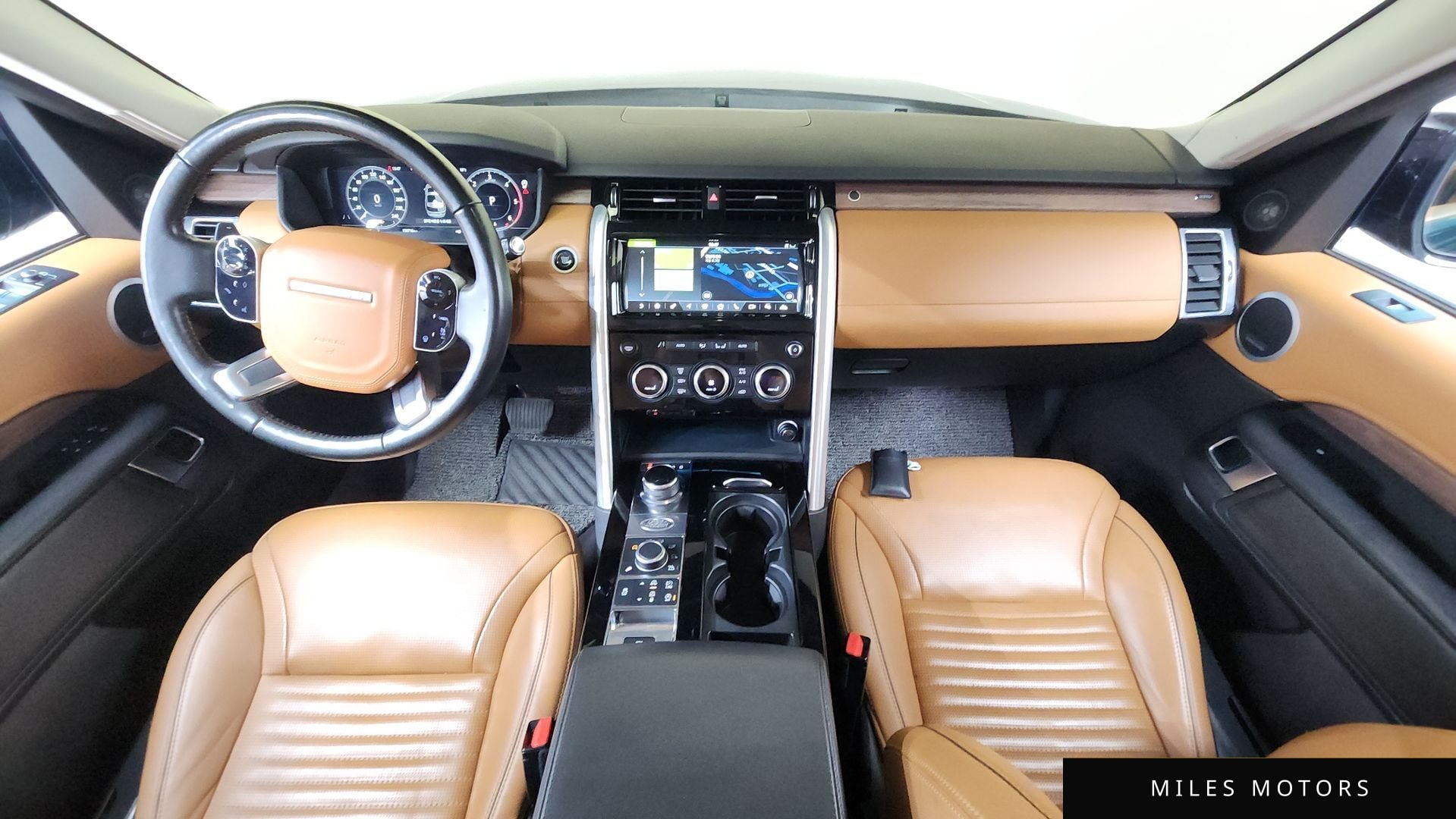 Land Rover Discovery 2018 — миниатюра 7