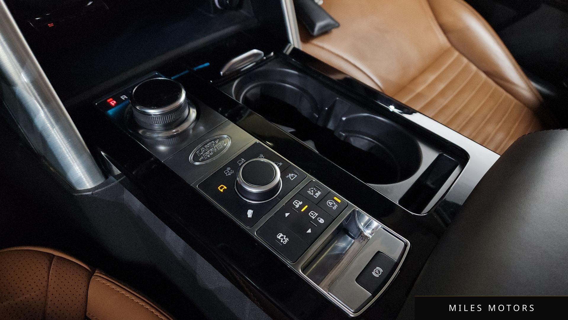 Land Rover Discovery 2018 — миниатюра 9