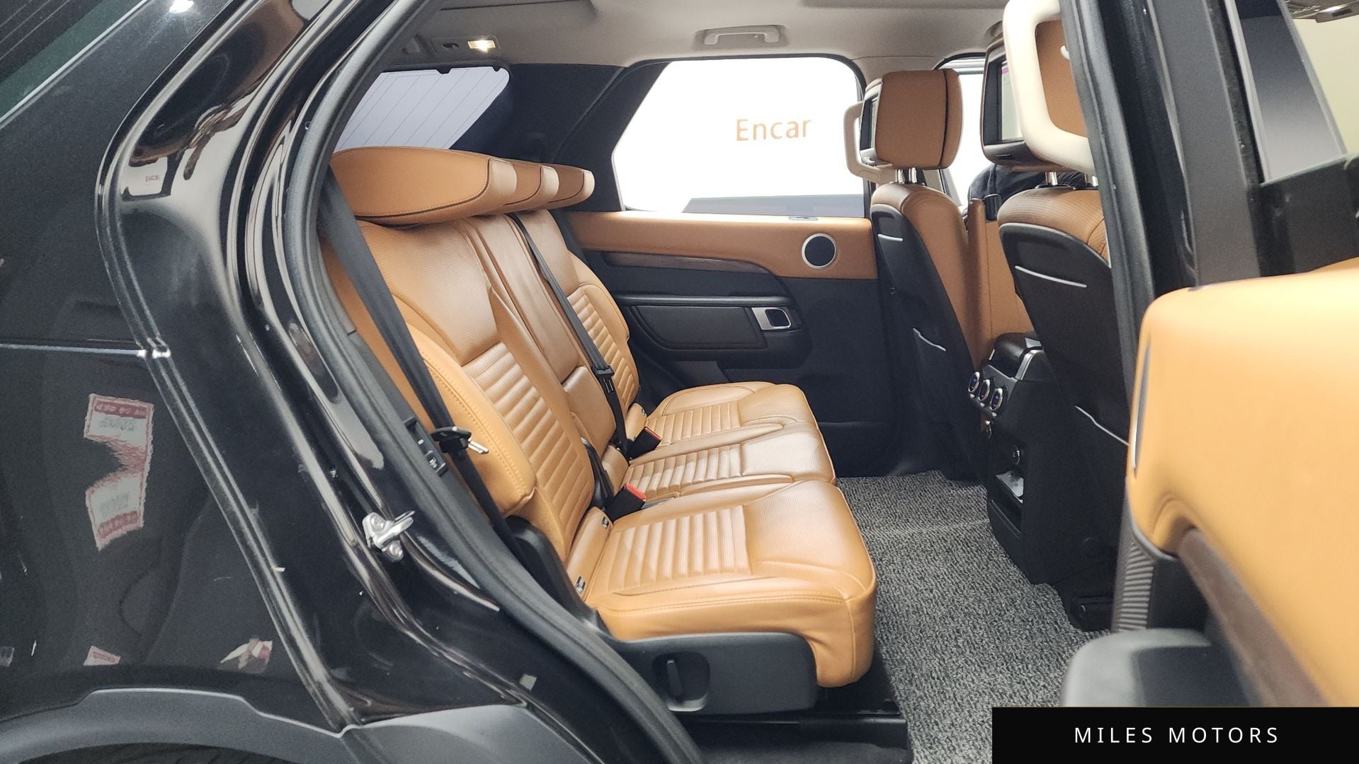 Land Rover Discovery 2018 — миниатюра 11