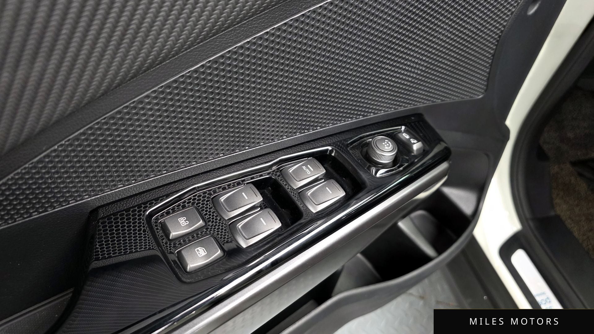 KG Mobility TIBOLI 2020 — миниатюра 28