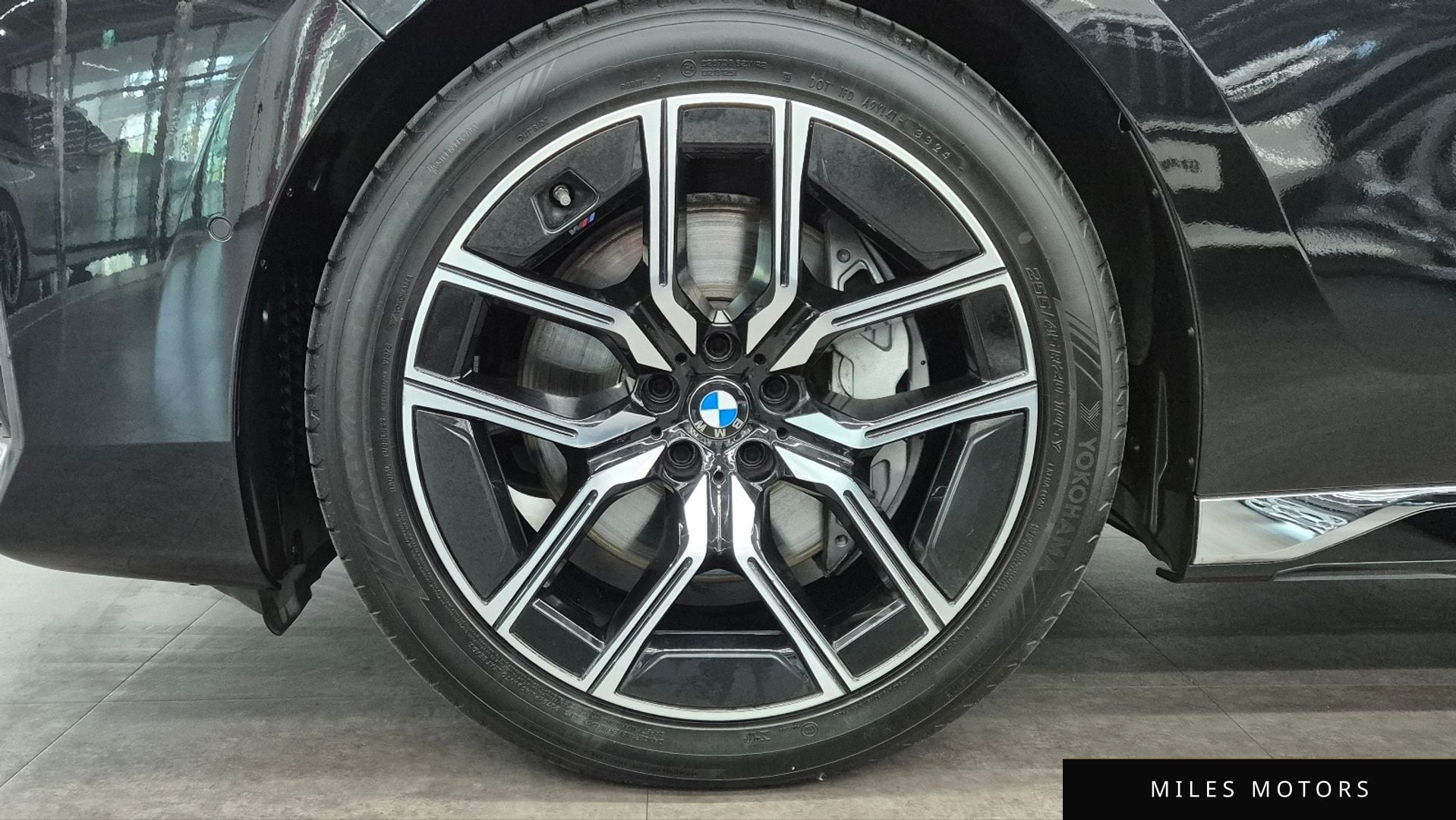 BMW 7 Series (G70) 2025 — миниатюра 5