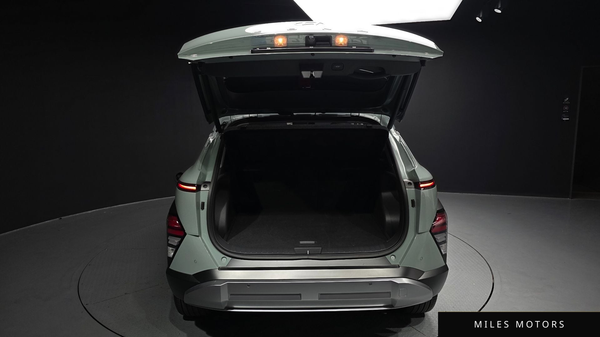 Hyundai Kona 2023 — миниатюра 26