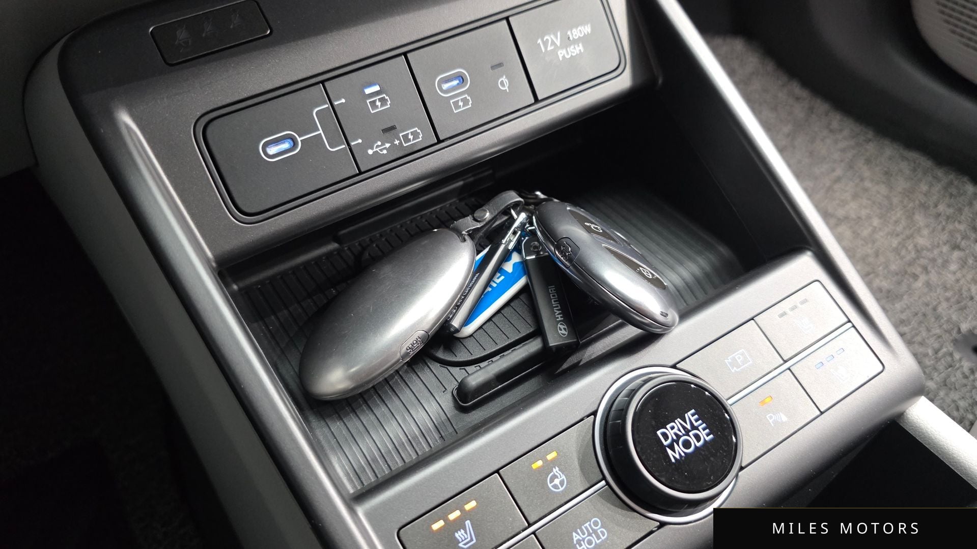 Hyundai Kona 2023 — миниатюра 32