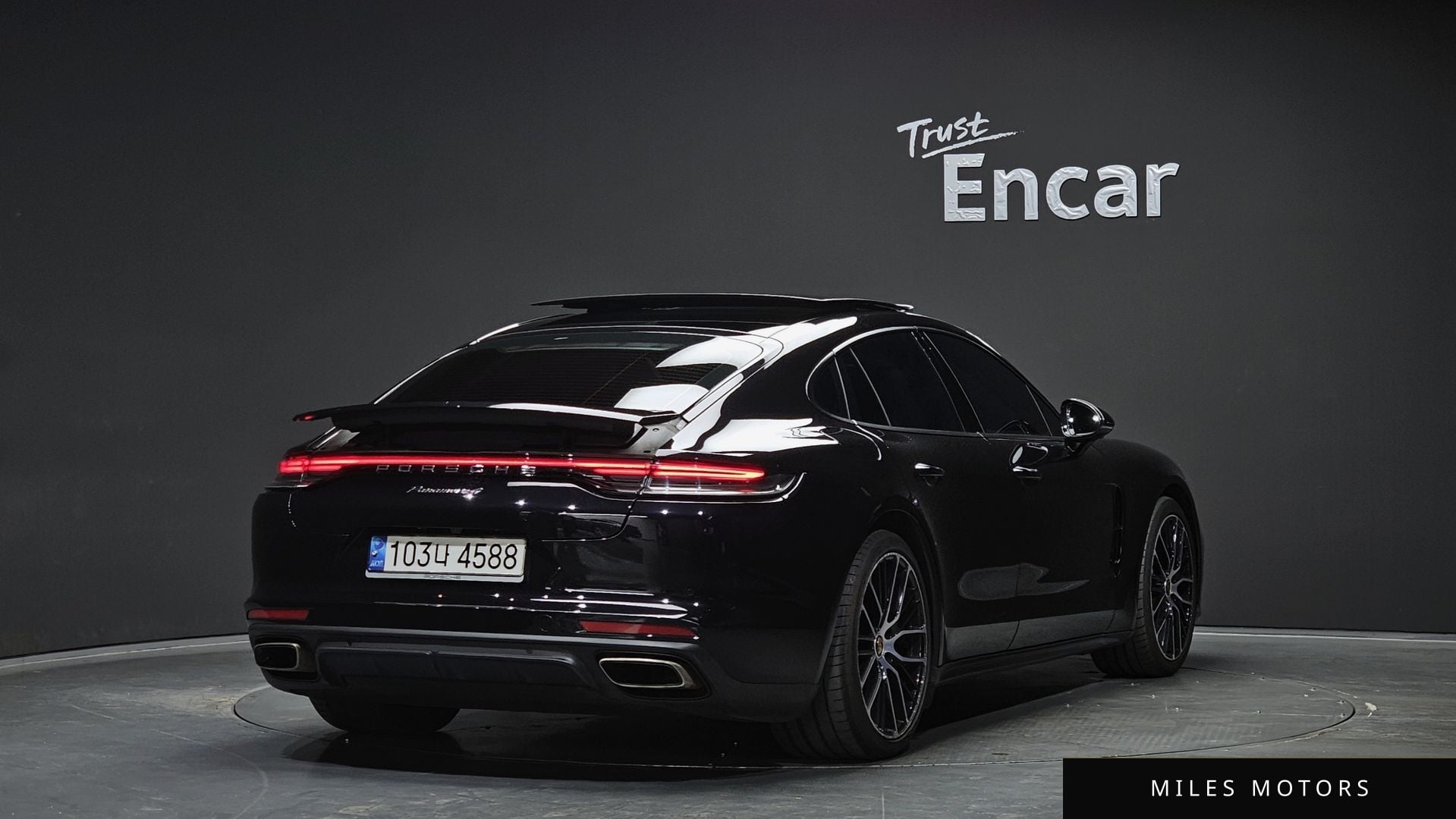 Porsche Panamera 2022 — миниатюра 2