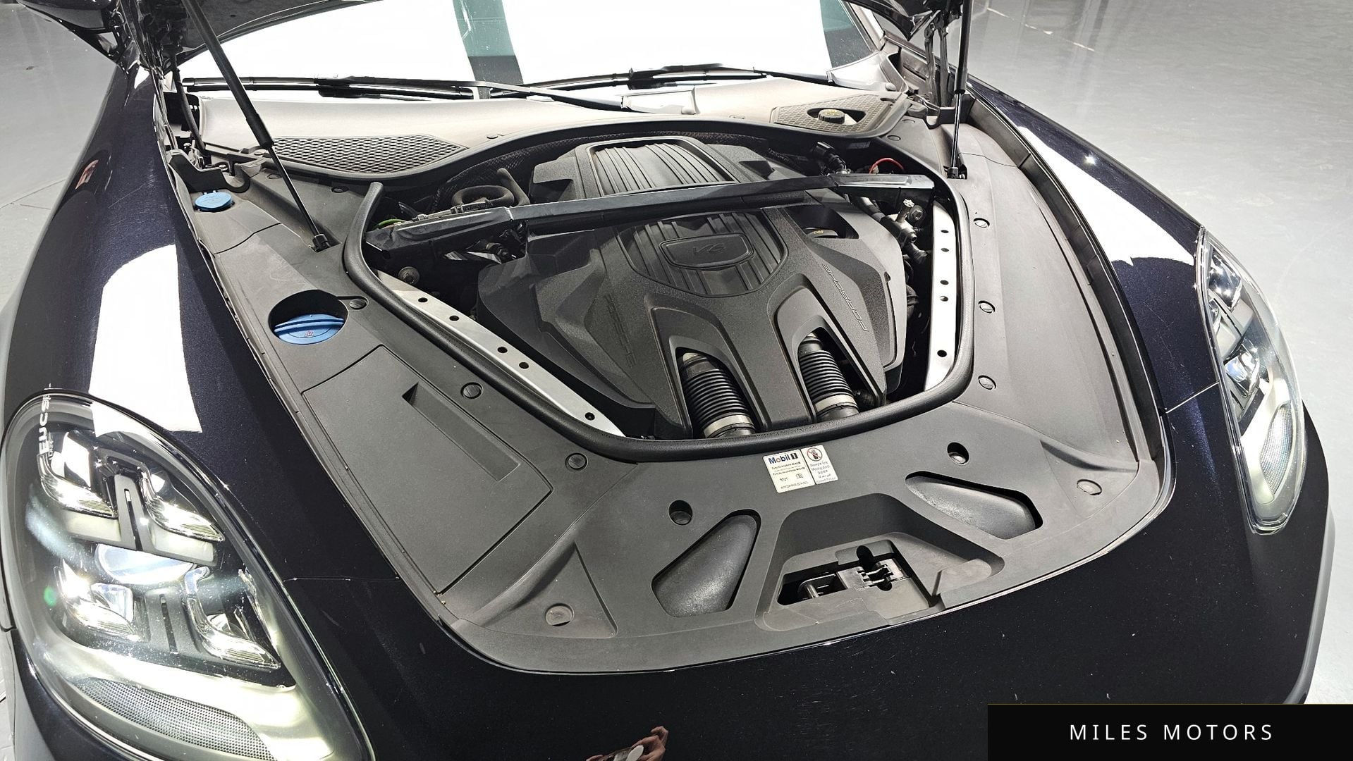 Porsche Panamera 2022 — миниатюра 6