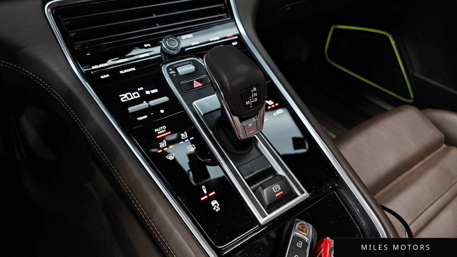 Porsche Panamera 2022 — миниатюра 9
