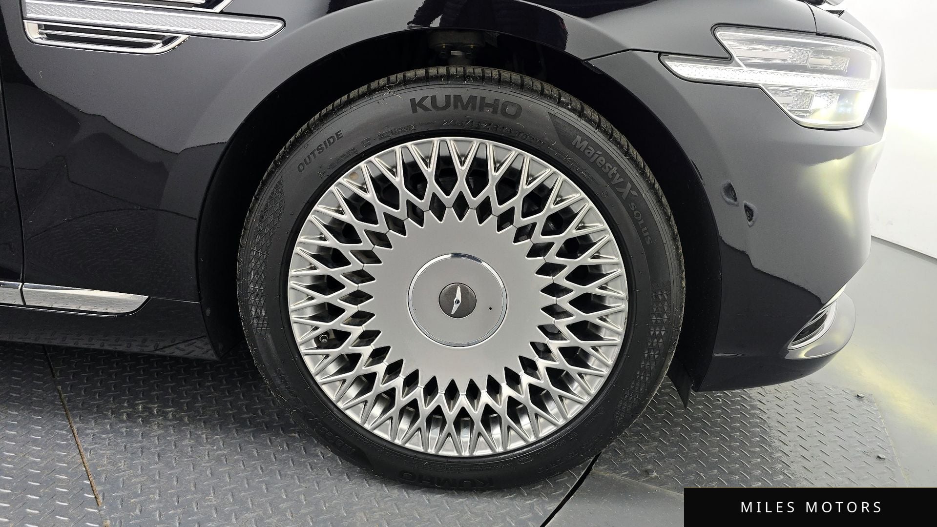 Genesis G90 2019 — миниатюра 6