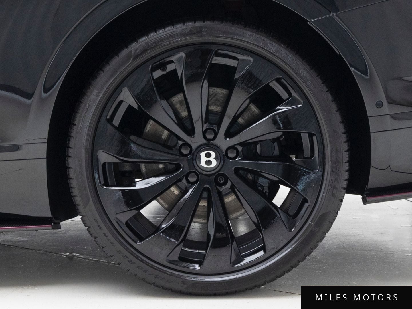 Bentley Continental GT 2024 — миниатюра 5