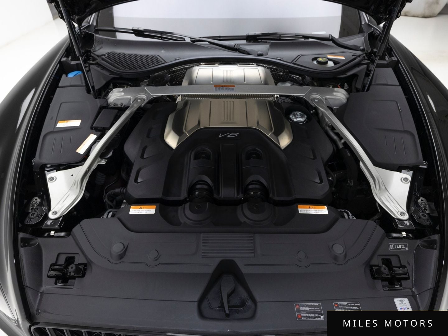 Bentley Continental GT 2024 — миниатюра 8
