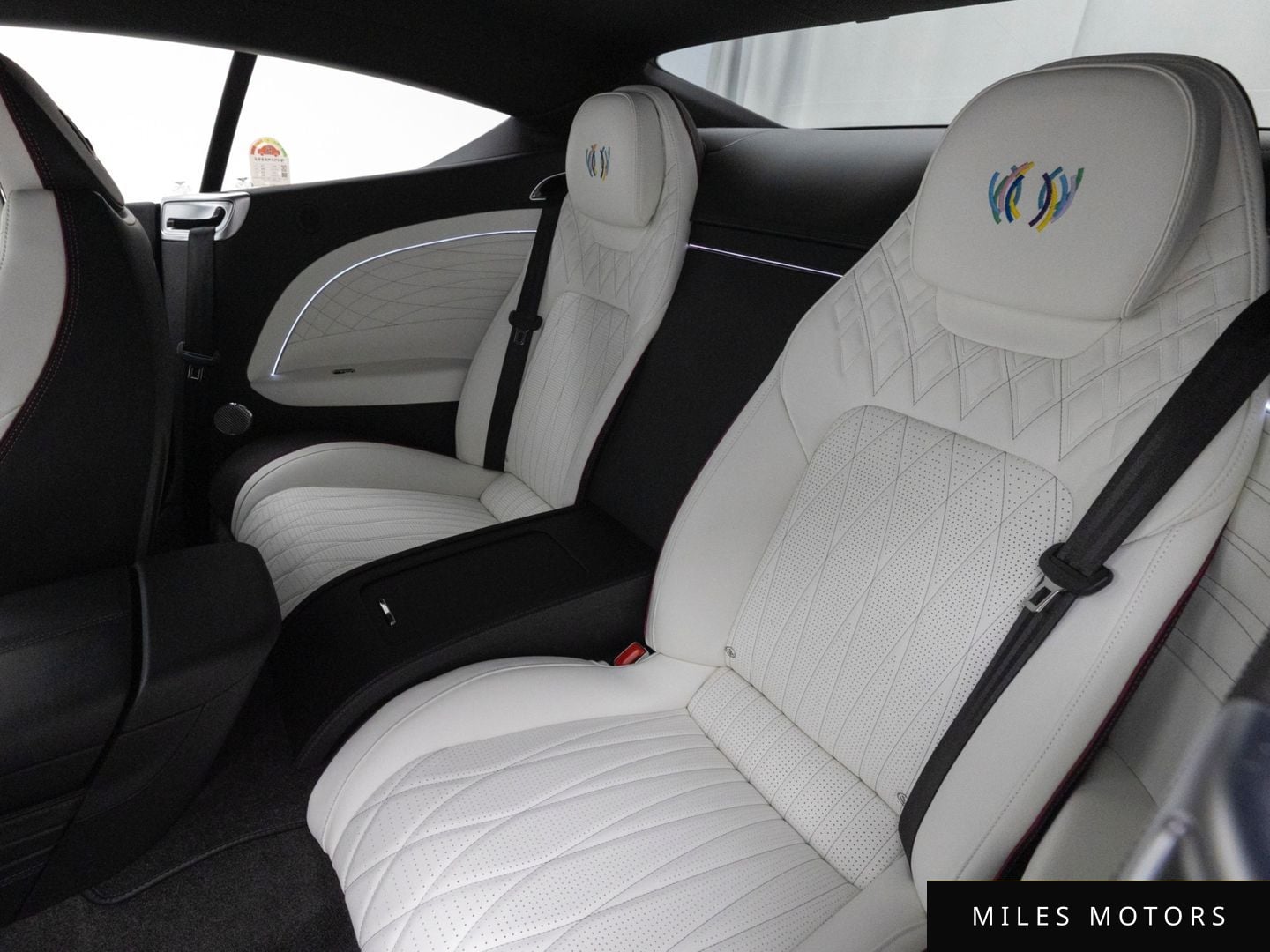 Bentley Continental GT 2024 — миниатюра 12
