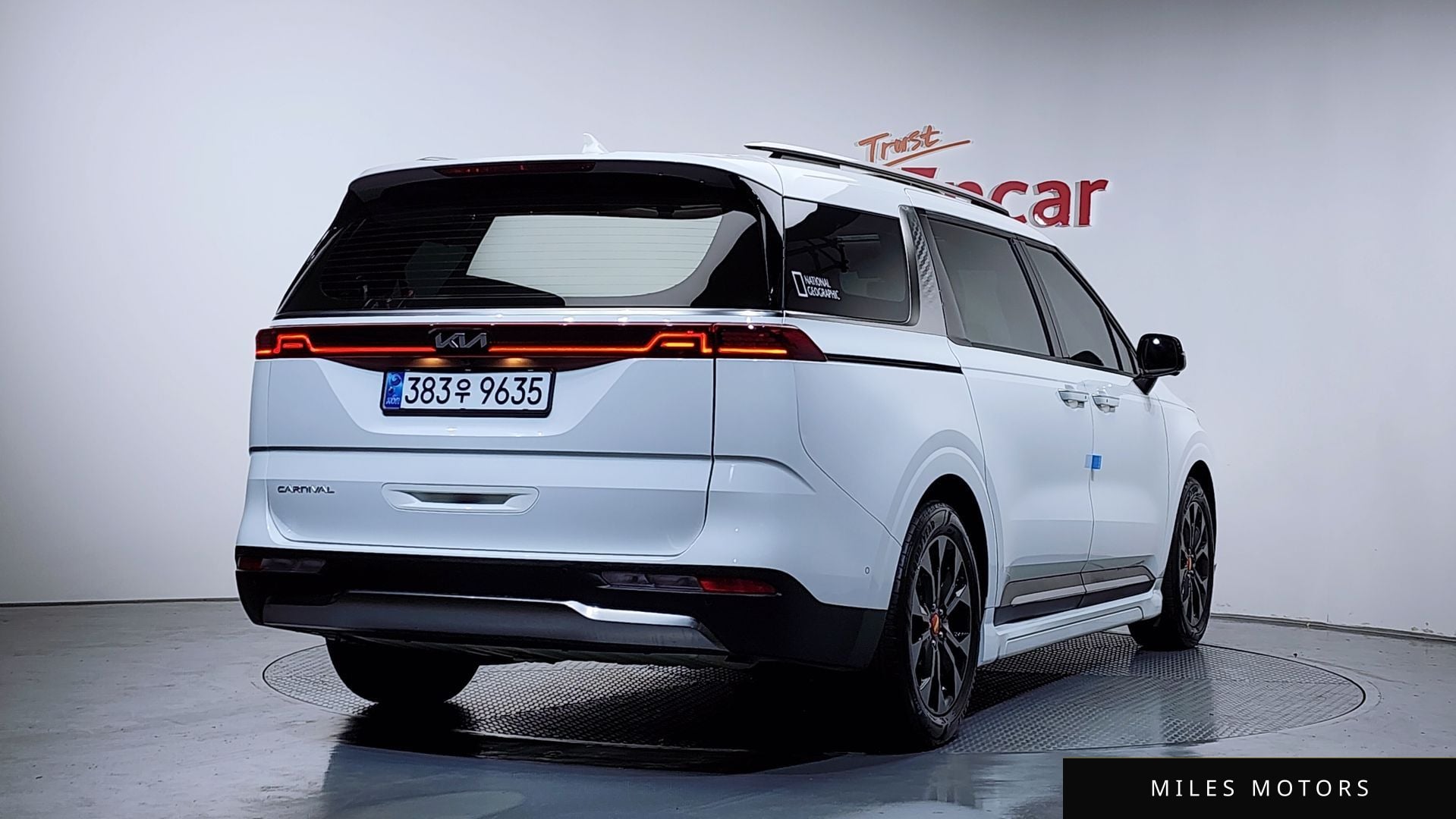 Kia Carnival 2022 — миниатюра 2