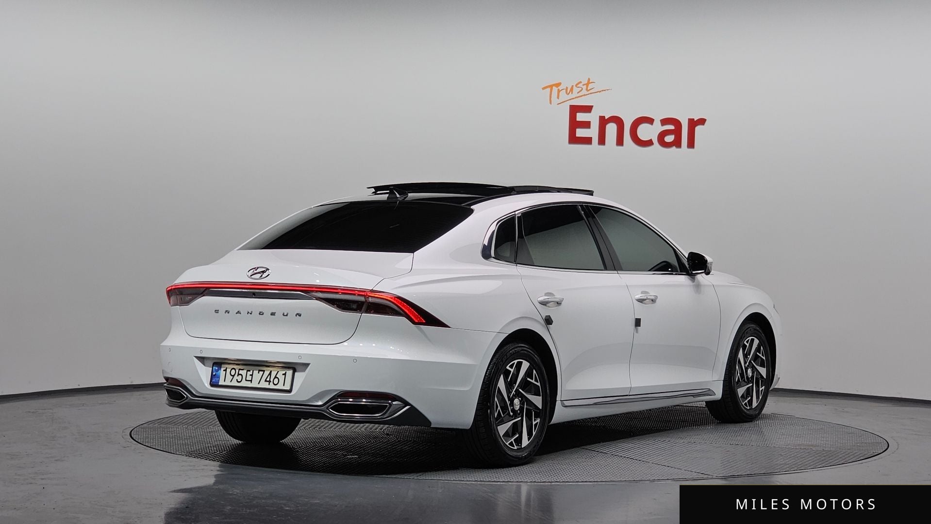 Hyundai 뉴 그랜저 IG 하이브리드 2022 — миниатюра 2