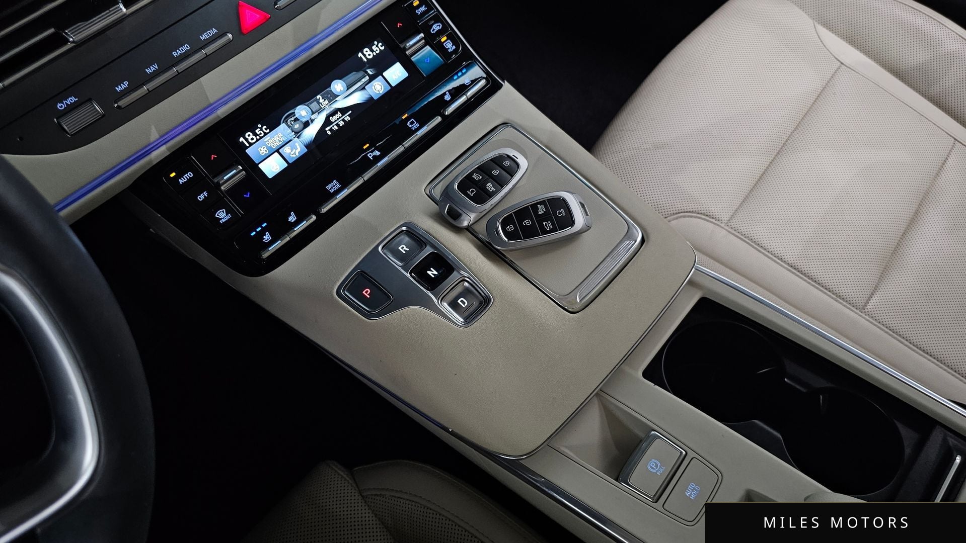 Hyundai 뉴 그랜저 IG 하이브리드 2022 — миниатюра 12