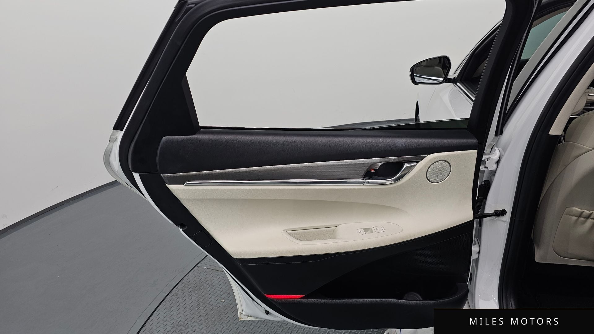 Hyundai 뉴 그랜저 IG 하이브리드 2022 — миниатюра 15