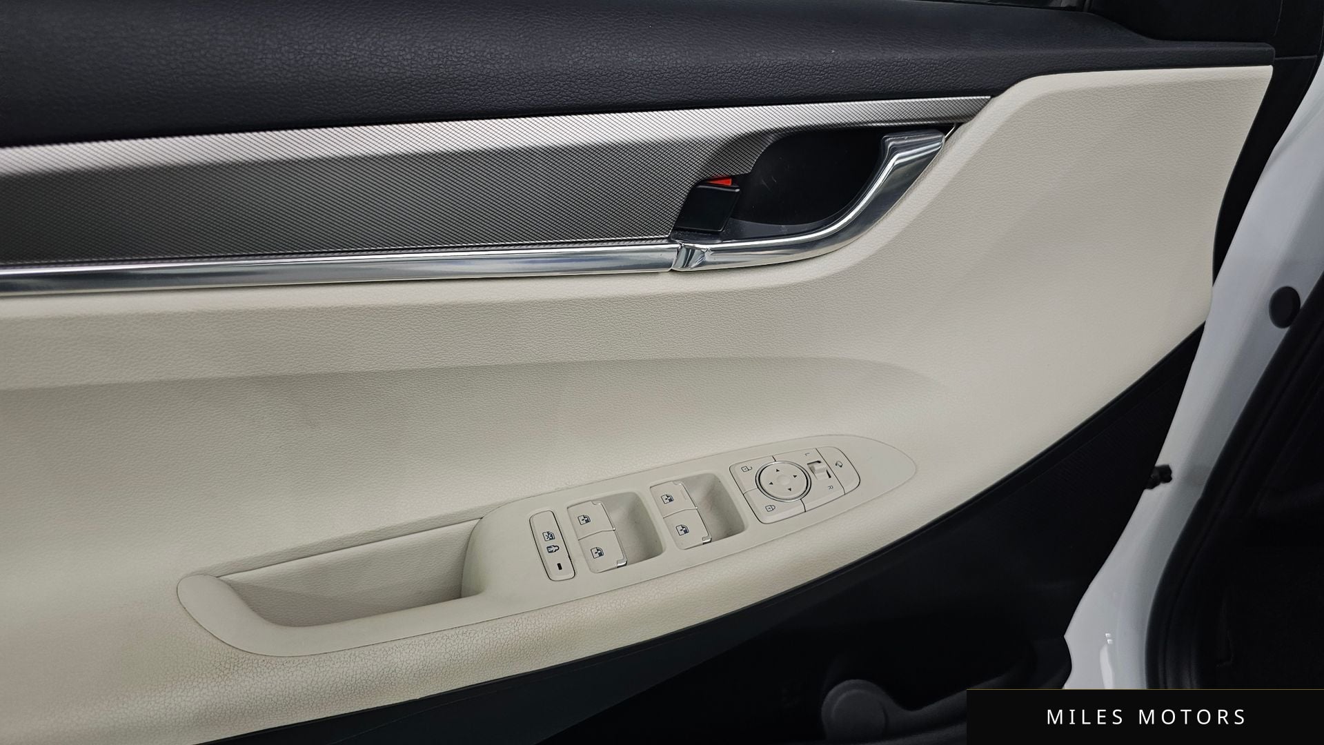 Hyundai 뉴 그랜저 IG 하이브리드 2022 — миниатюра 28