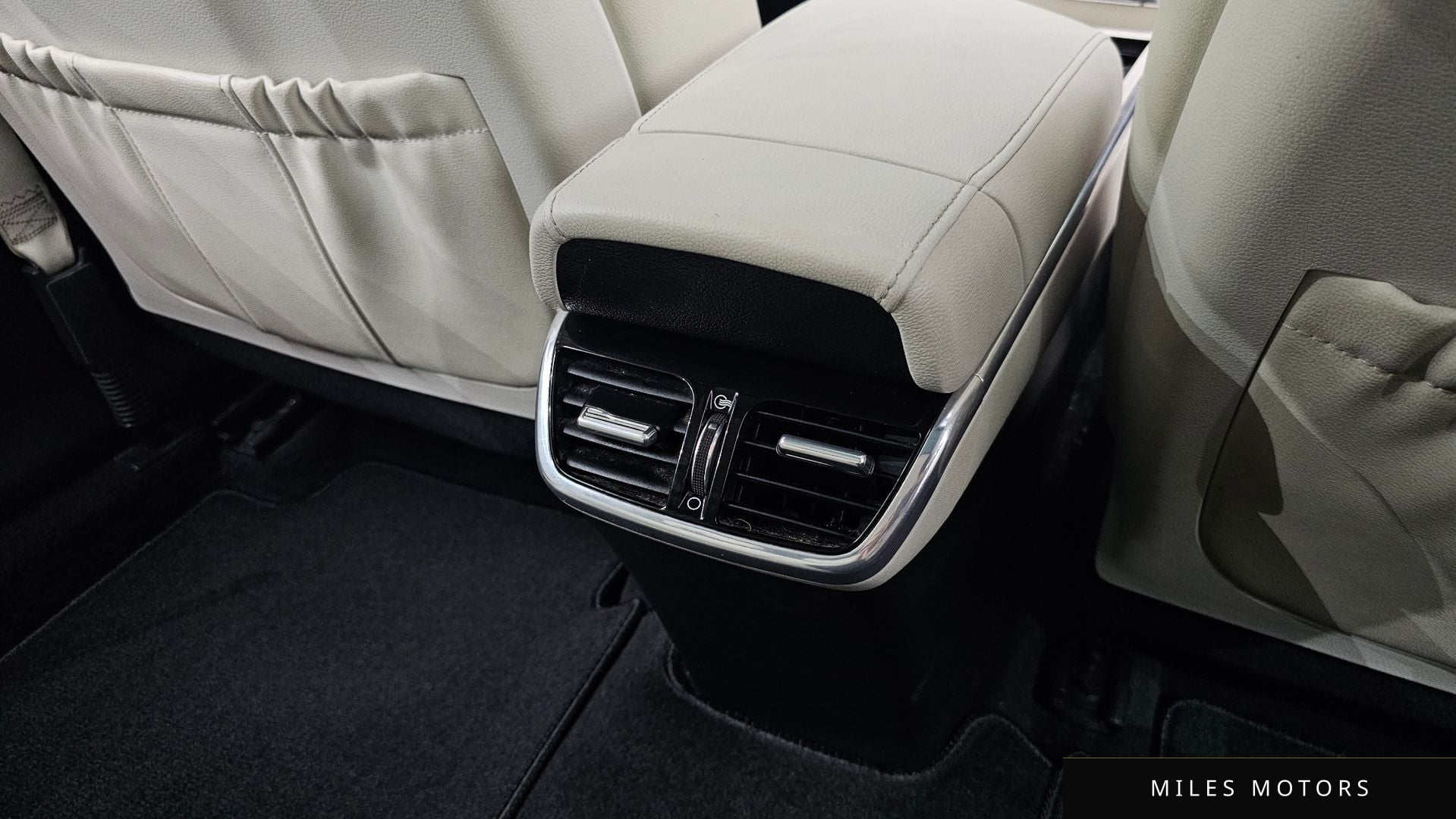 Hyundai 뉴 그랜저 IG 하이브리드 2022 — миниатюра 31