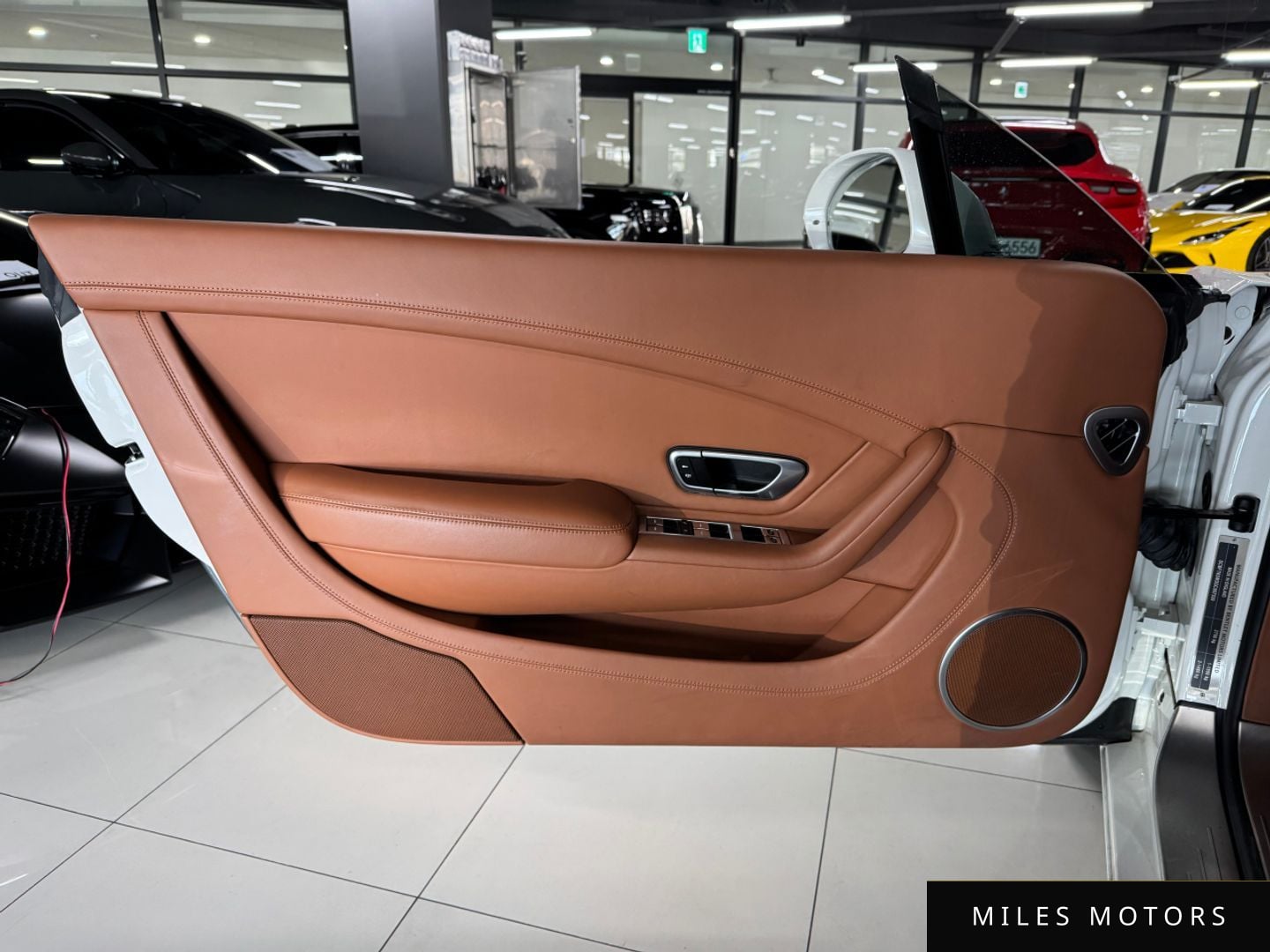 Bentley Continental GT 2016 — миниатюра 6