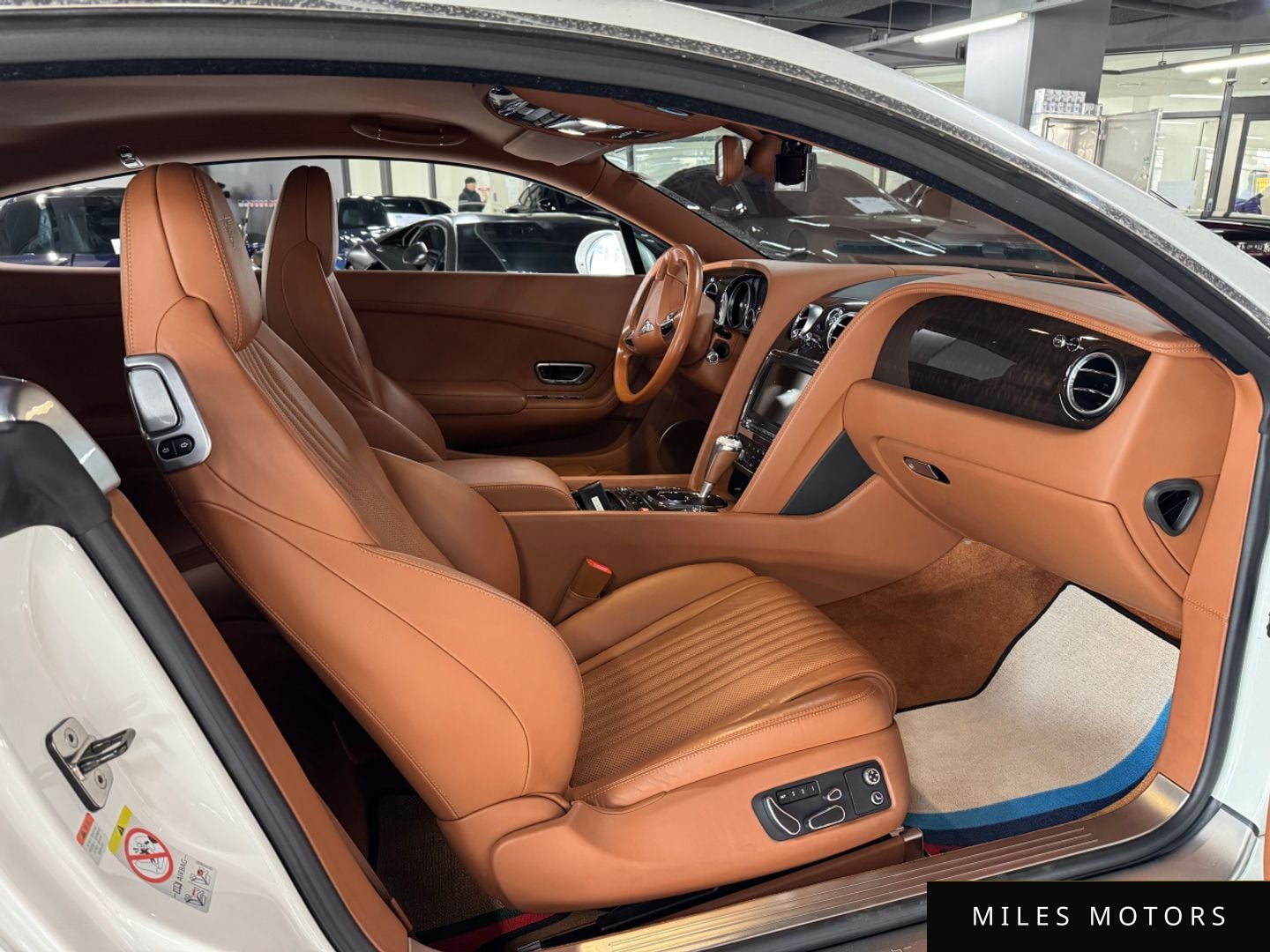 Bentley Continental GT 2016 — миниатюра 12
