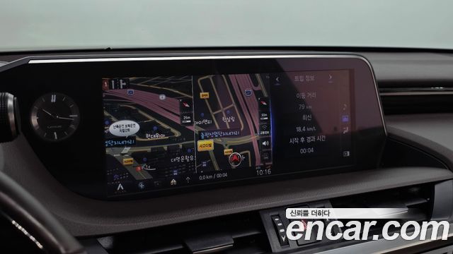 Лексус ES300h 2021 — миниатюра 17