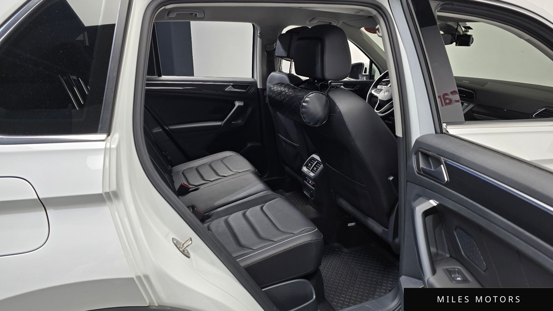 Volkswagen Tiguan 2023 — миниатюра 11