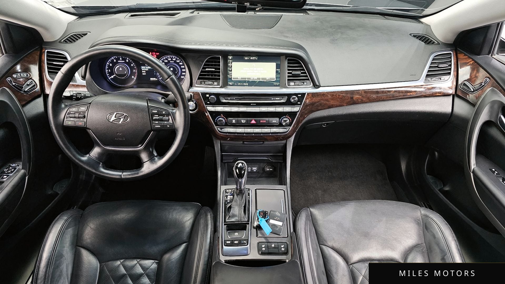 Hyundai Aslan 2016 — миниатюра 10