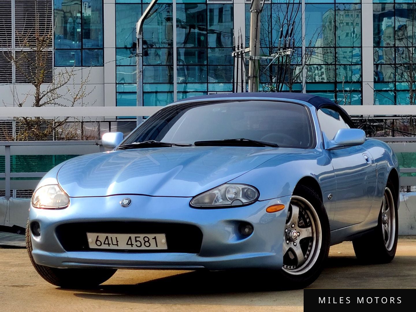 Jaguar XK8 1999 — миниатюра 4