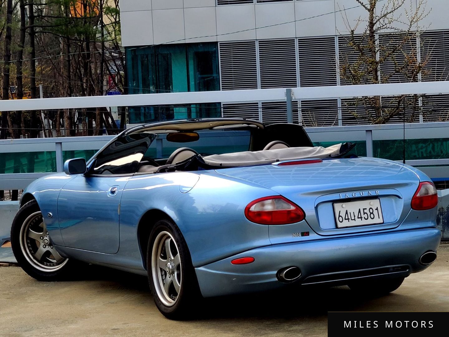 Jaguar XK8 1999 — миниатюра 8