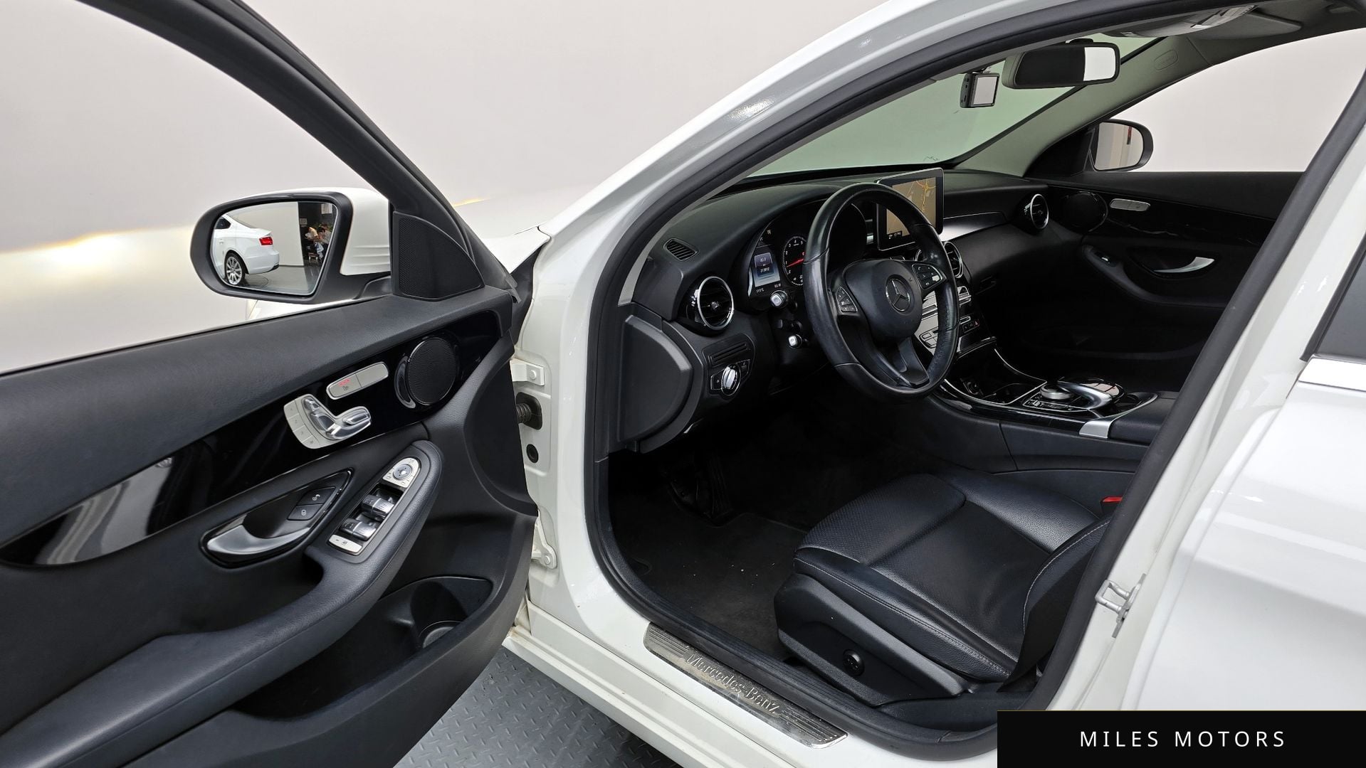 Mercedes-Benz C-Class W205 2016 — миниатюра 10