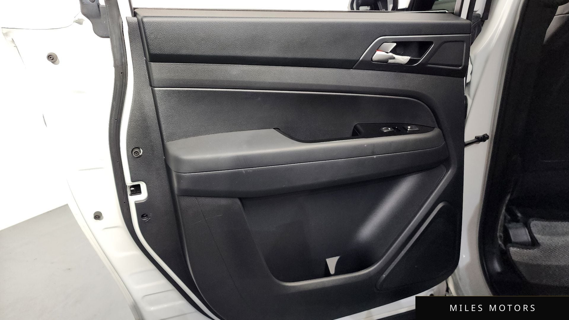 KG Mobility Rexton 2024 — миниатюра 15