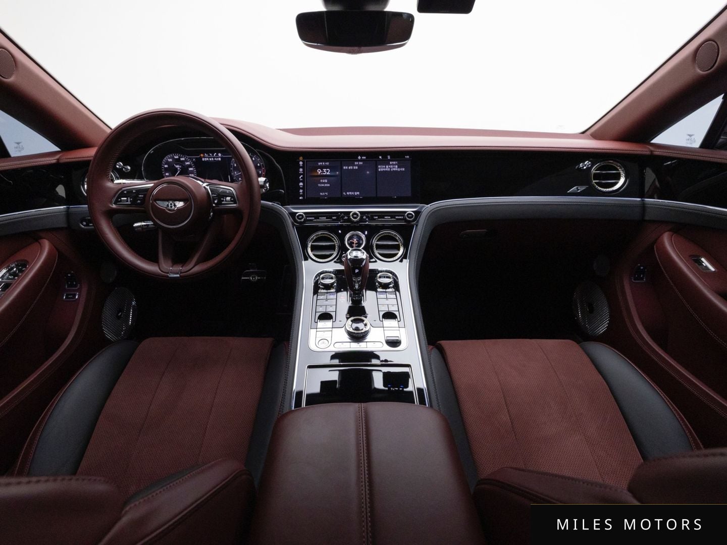 Bentley Continental GT 2023 — миниатюра 6