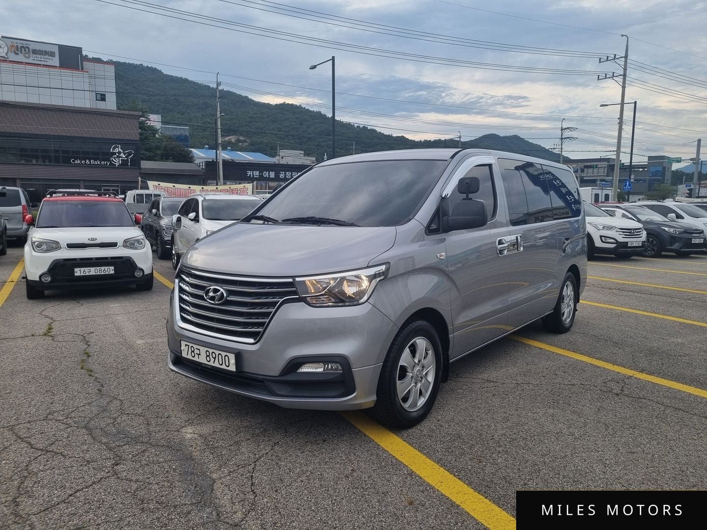 Hyundai Starex 2018 — фото 1 из 12