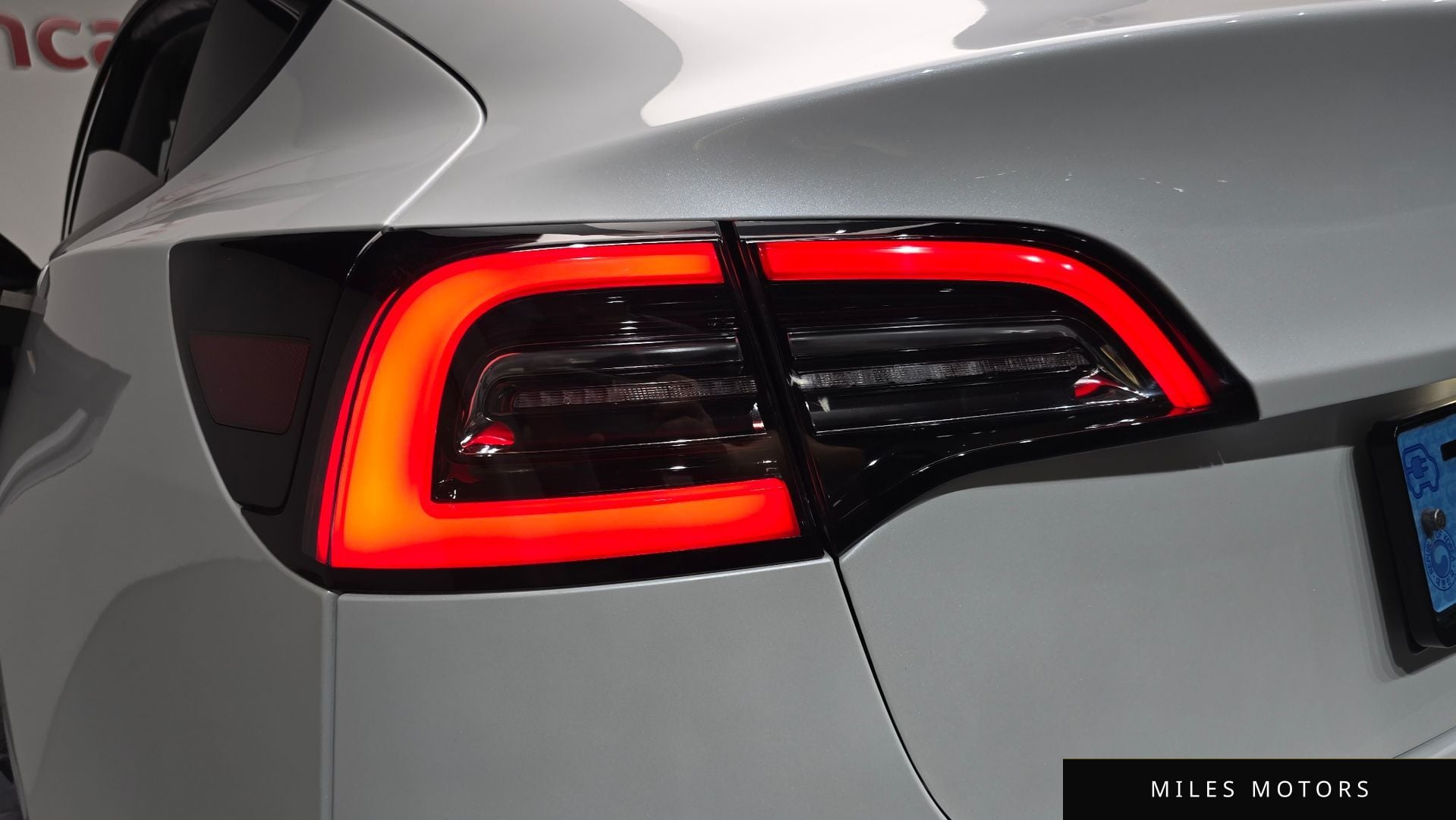 Tesla Model 3 2022 — миниатюра 8