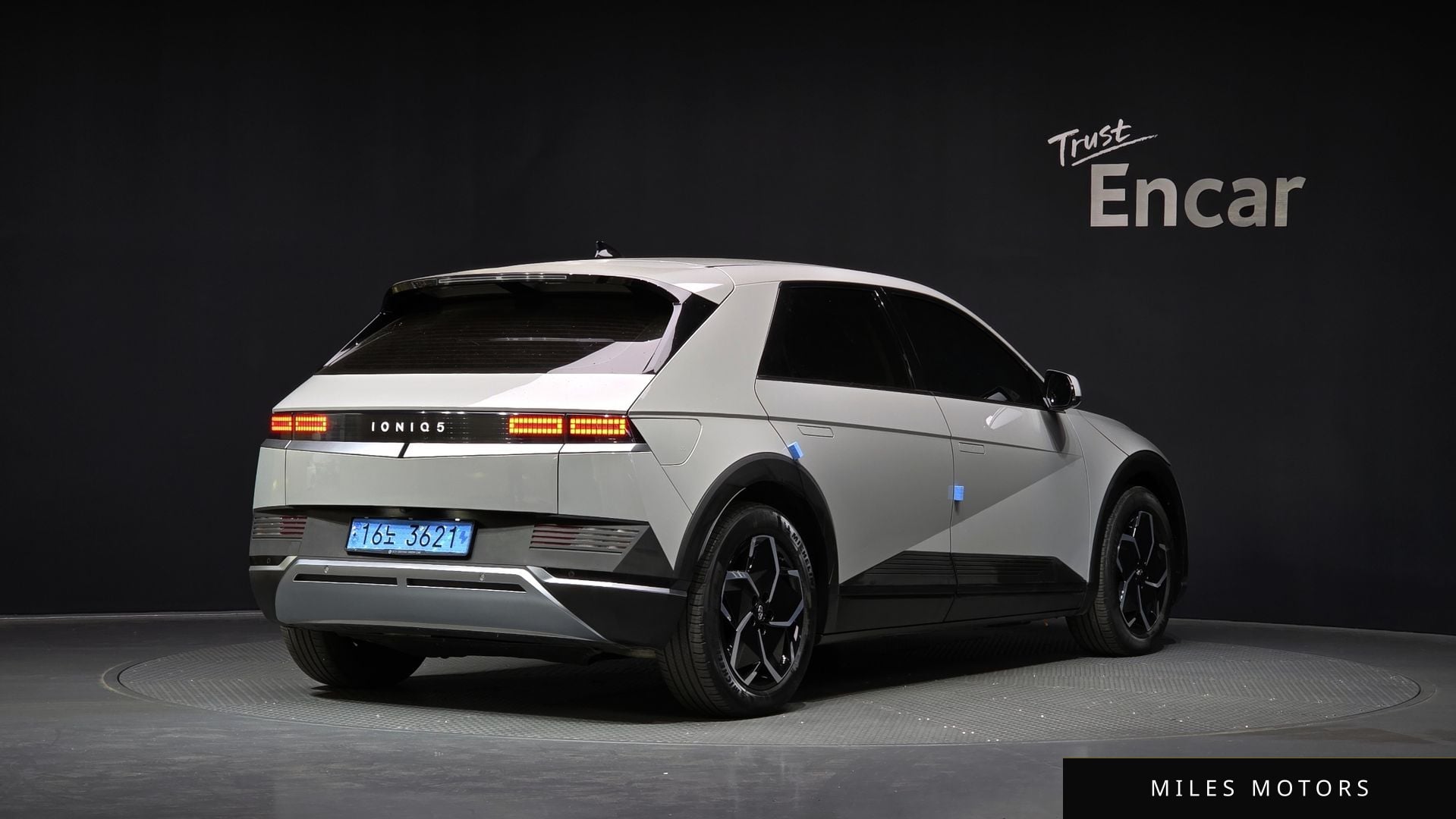 Hyundai Ioniq5 2022 — миниатюра 2