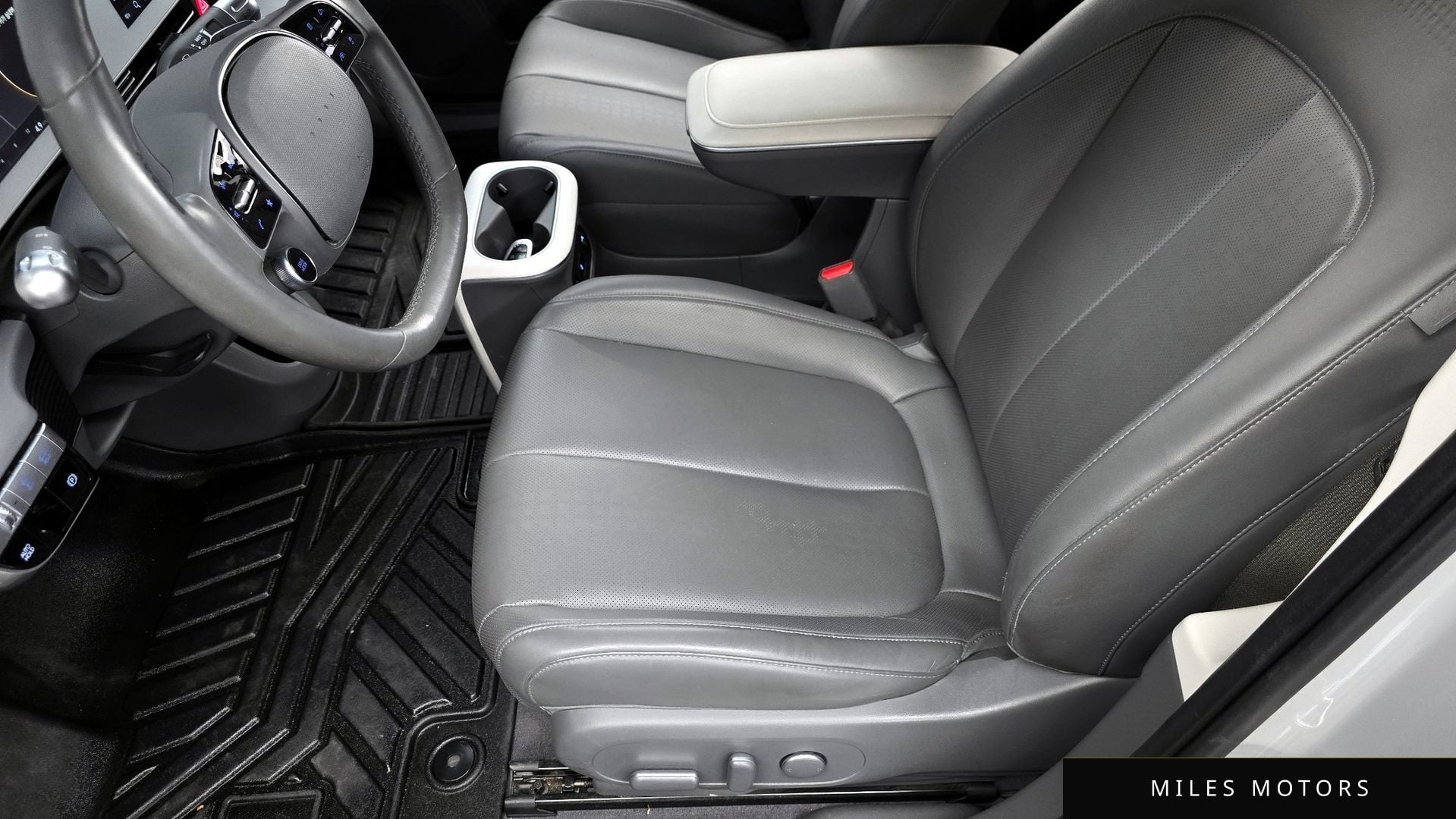 Hyundai Ioniq5 2022 — миниатюра 23
