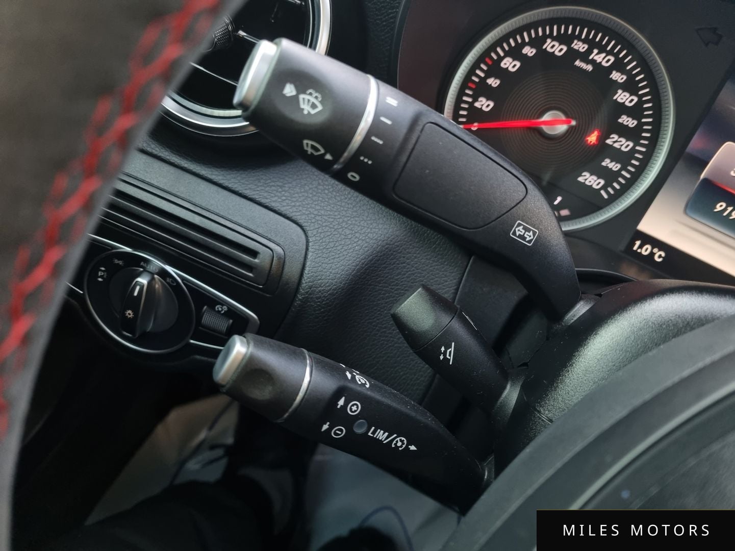 Mercedes-Benz C-Class W205 2018 — миниатюра 10