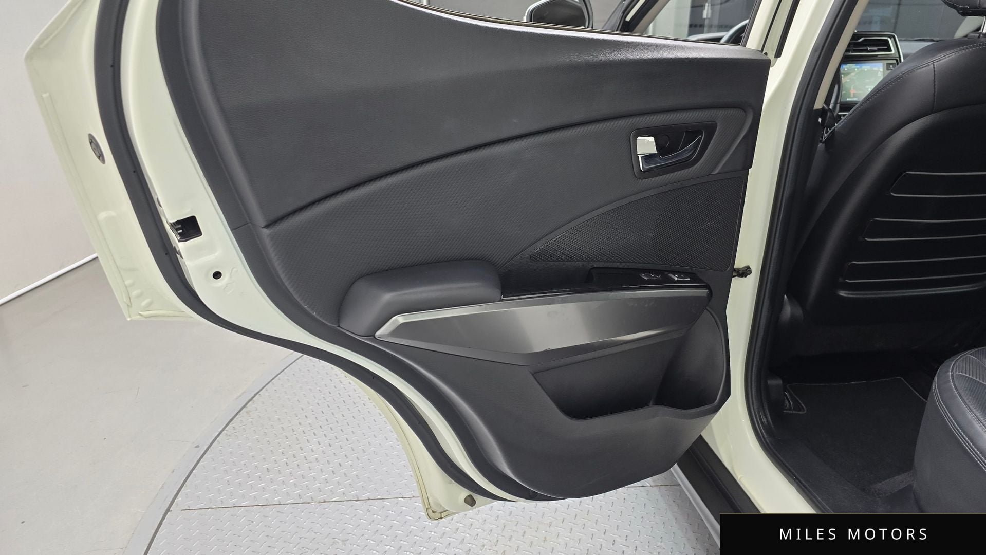 KG Mobility TIBOLI 2022 — миниатюра 15